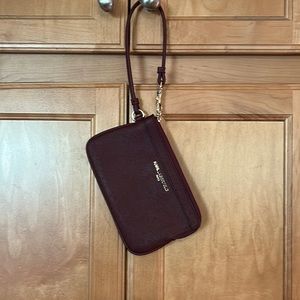 NWOT Karl Lagerfeld wristlet